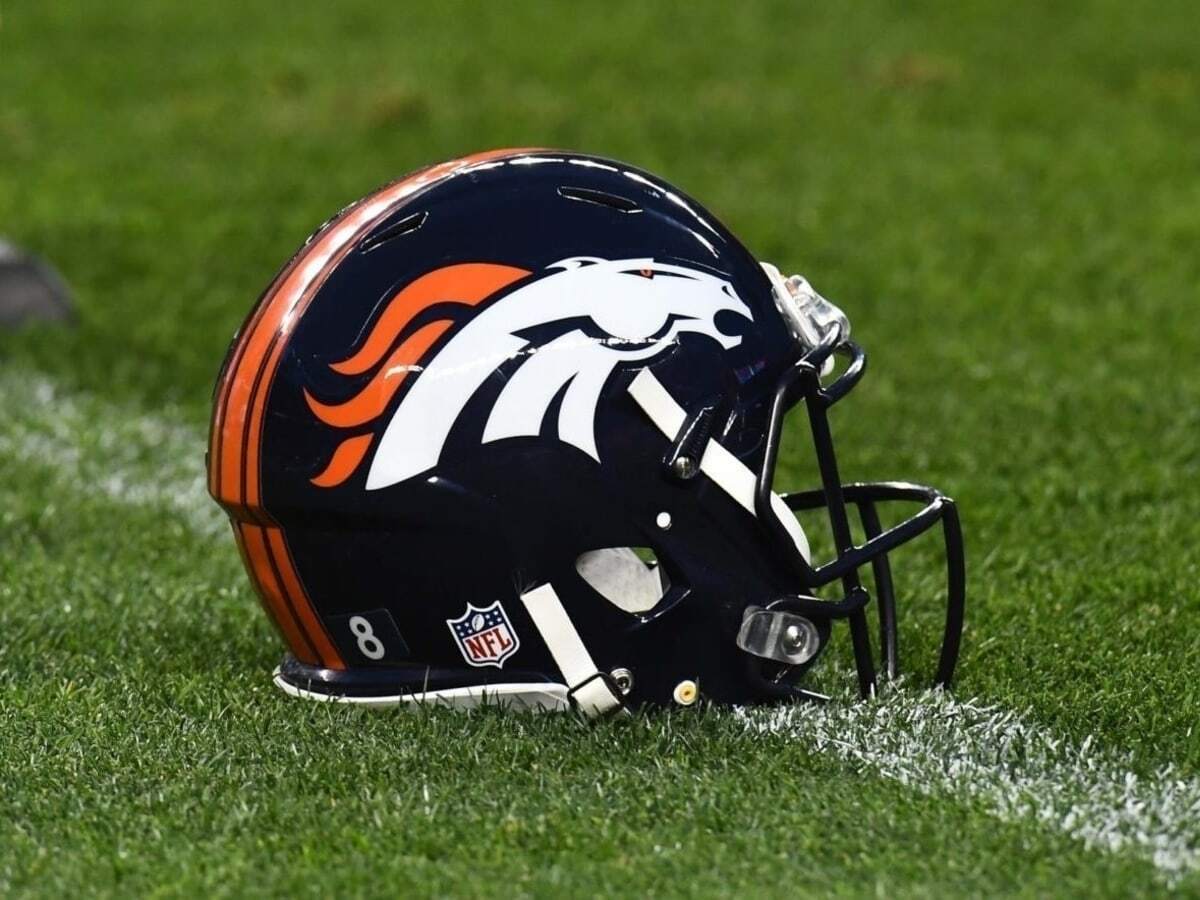 Denver Broncos Helmet- NFL Betting Odds And Preview